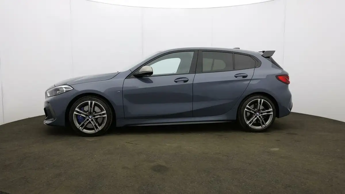 2022-bmw-1-series-20-m135i-xdrive-big-62