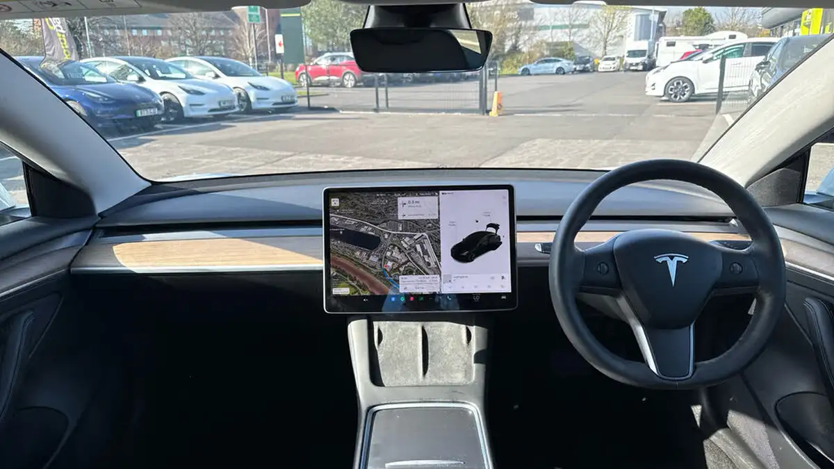2021-tesla-model-3-e-long-range-4x4-big-10