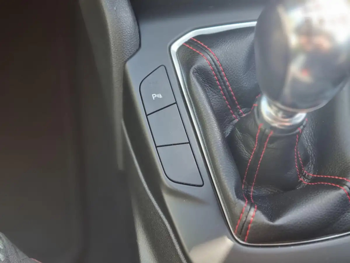 2021-ford-focus-10t-st-line-edition-125ps-hatchback-big-9