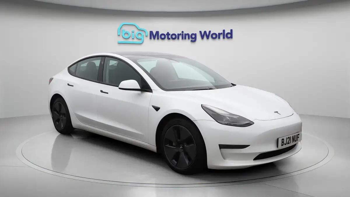 2021-tesla-model-3-e-long-range-4x4-big-1