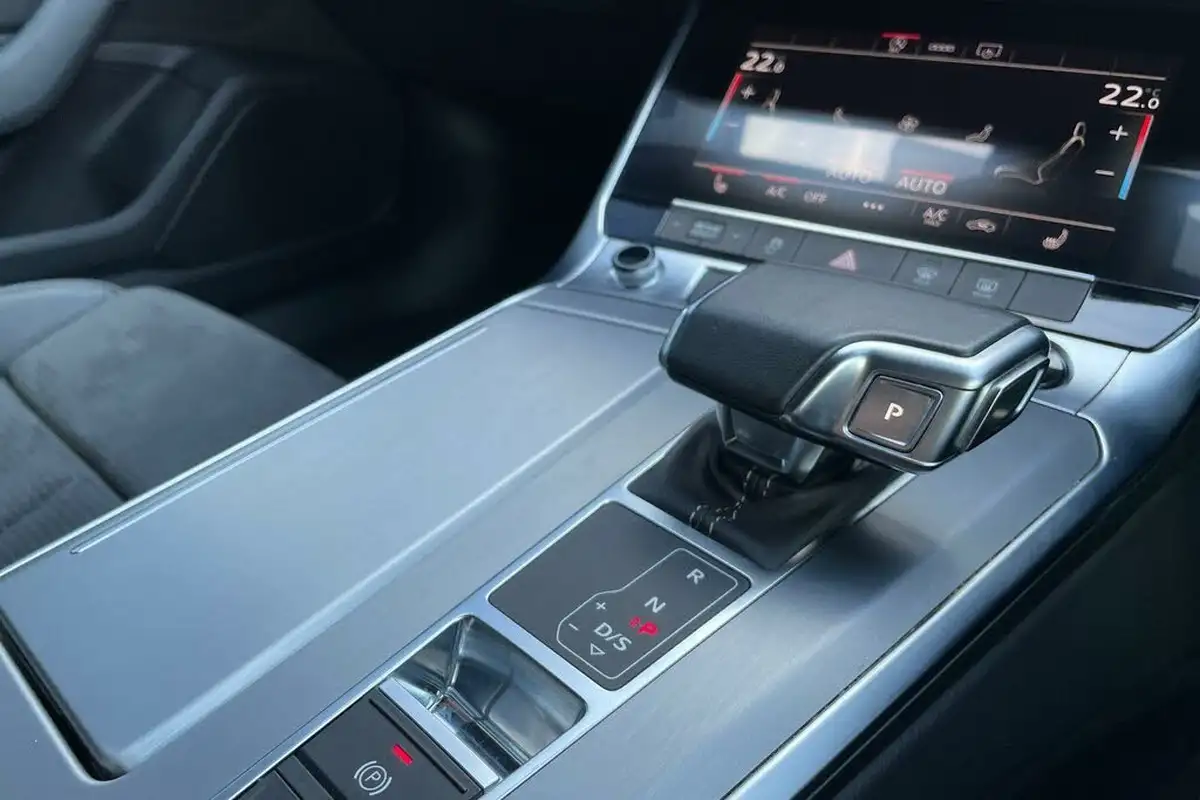 2023-audi-a6-avant-20-40-tfsi-s-line-big-32