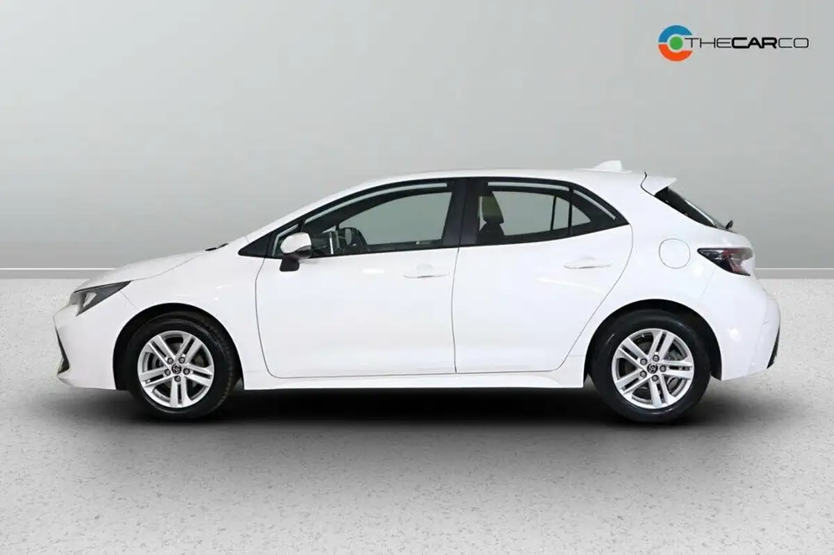 2022-toyota-corolla-18-vvt-i-icon-120bhp-trk-hatchback-5d-big-4