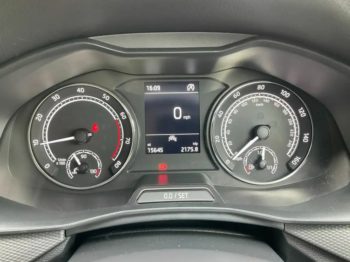 2023-skoda-scala-10-tsi-s-big-16