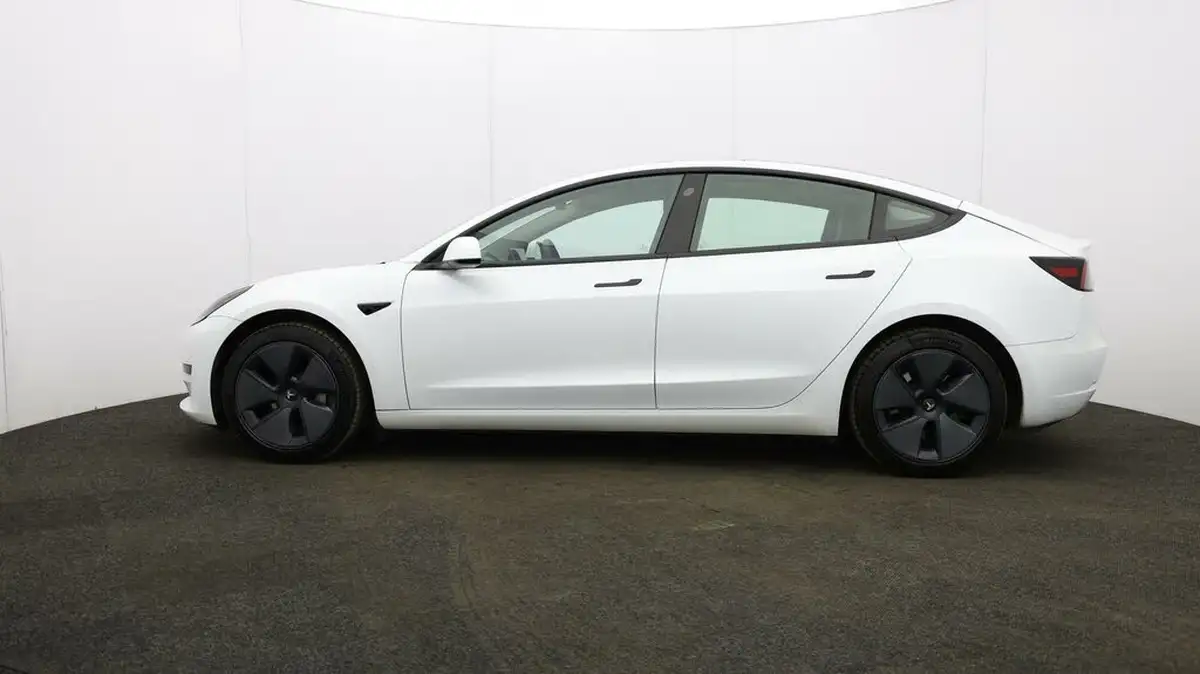 2021-tesla-model-3-e-standard-plus-big-3