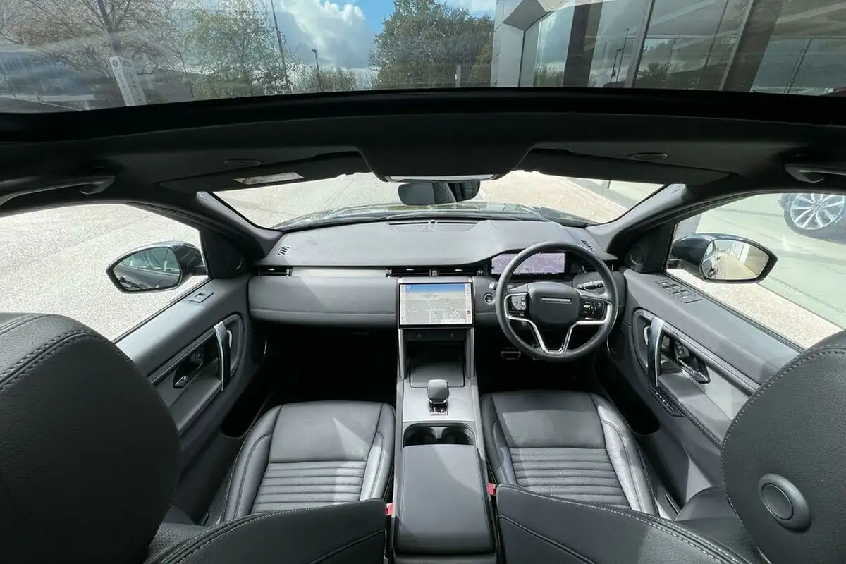 2024-land-rover-discovery-sport-15-p300e-dynamic-se-big-2