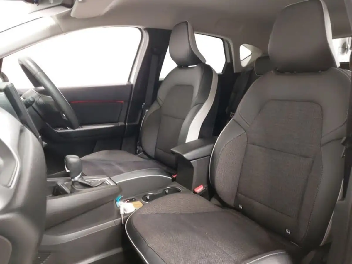 2023-renault-captur-16-techno-160ps-plug-in-big-4
