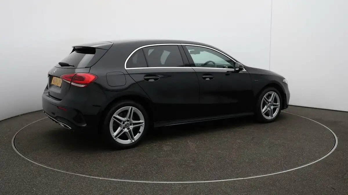 2021-mercedes-benz-a-class-13-a250e-amg-line-hatchback-5d-big-41