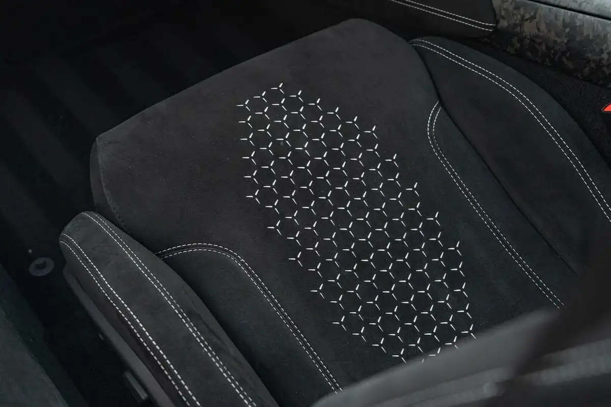 2018-lamborghini-huracan-52-performante-spyder-big-37