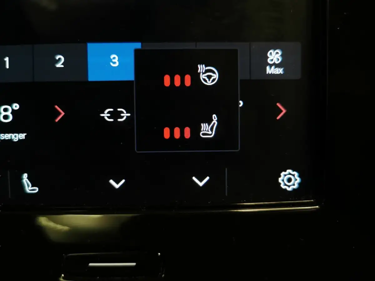 2022-volvo-c40-e-twin-recharge-pro-big-20