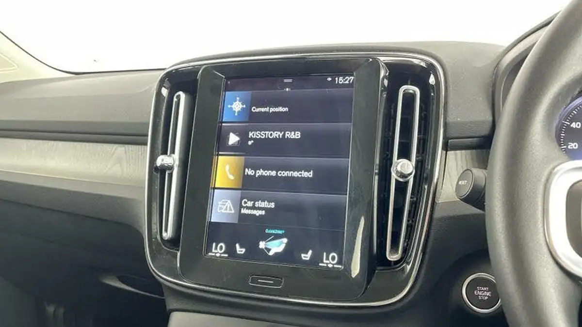 2021-volvo-xc40-20-b4-inscription-pro-197bhp-geartronic-big-17