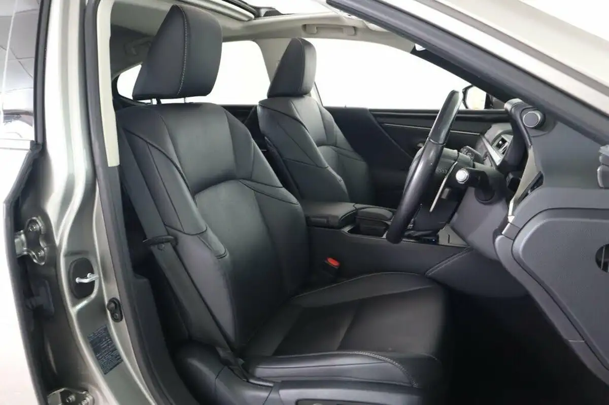 2020-lexus-es-300h-25-es-218bhp-without-navigation-big-11