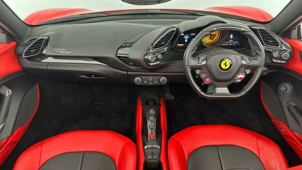 2017-ferrari-488-39-488-spider-big-4
