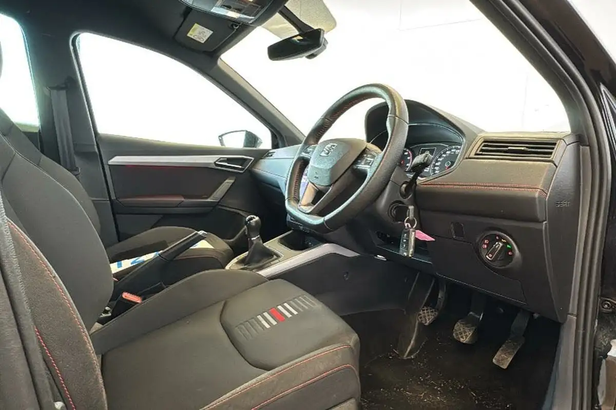 2019-seat-arona-10-tsi-fr-big-16