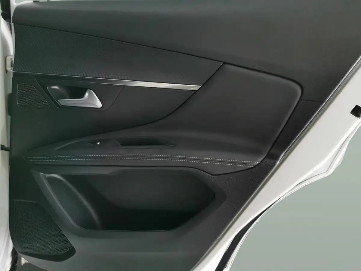 2021-peugeot-3008-suv-15-bluehdi-allure-big-31