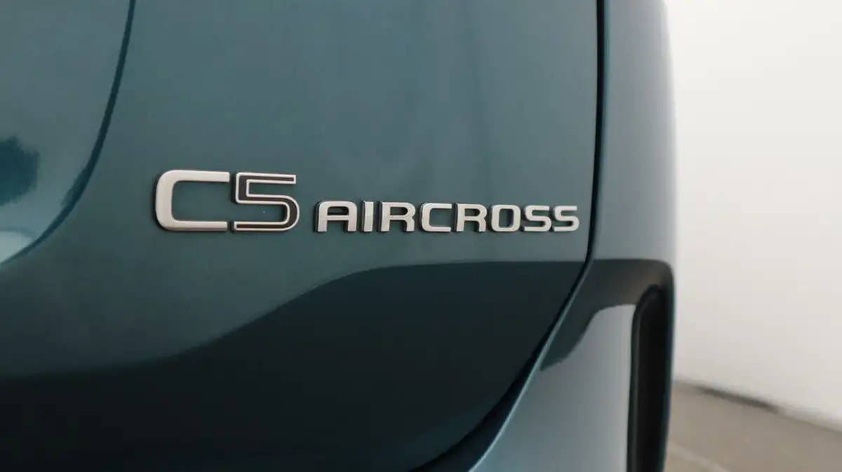 2020-citroen-c5-aircross-15bluehdi-flair-big-21