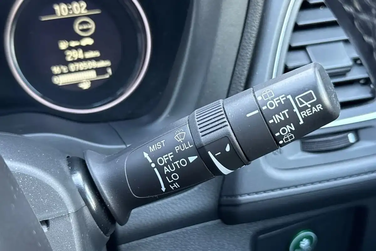 2016-honda-hr-v-15-i-vtec-ex-cvt-big-32