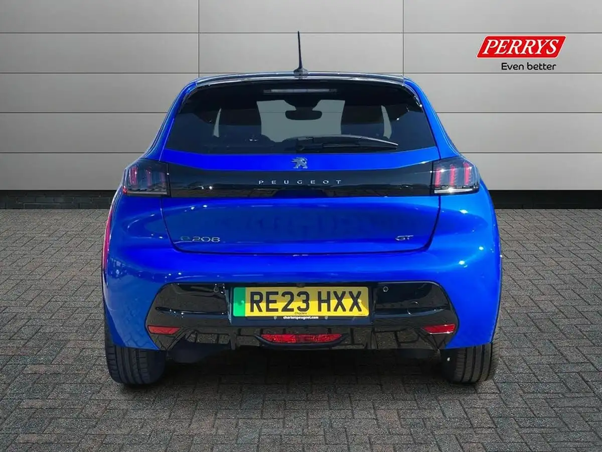 2023-peugeot-208-e-gt-premium-big-4