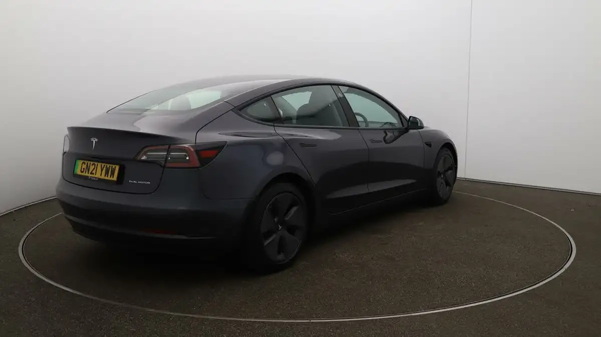 2021-tesla-model-3-e-long-range-4x4-big-45