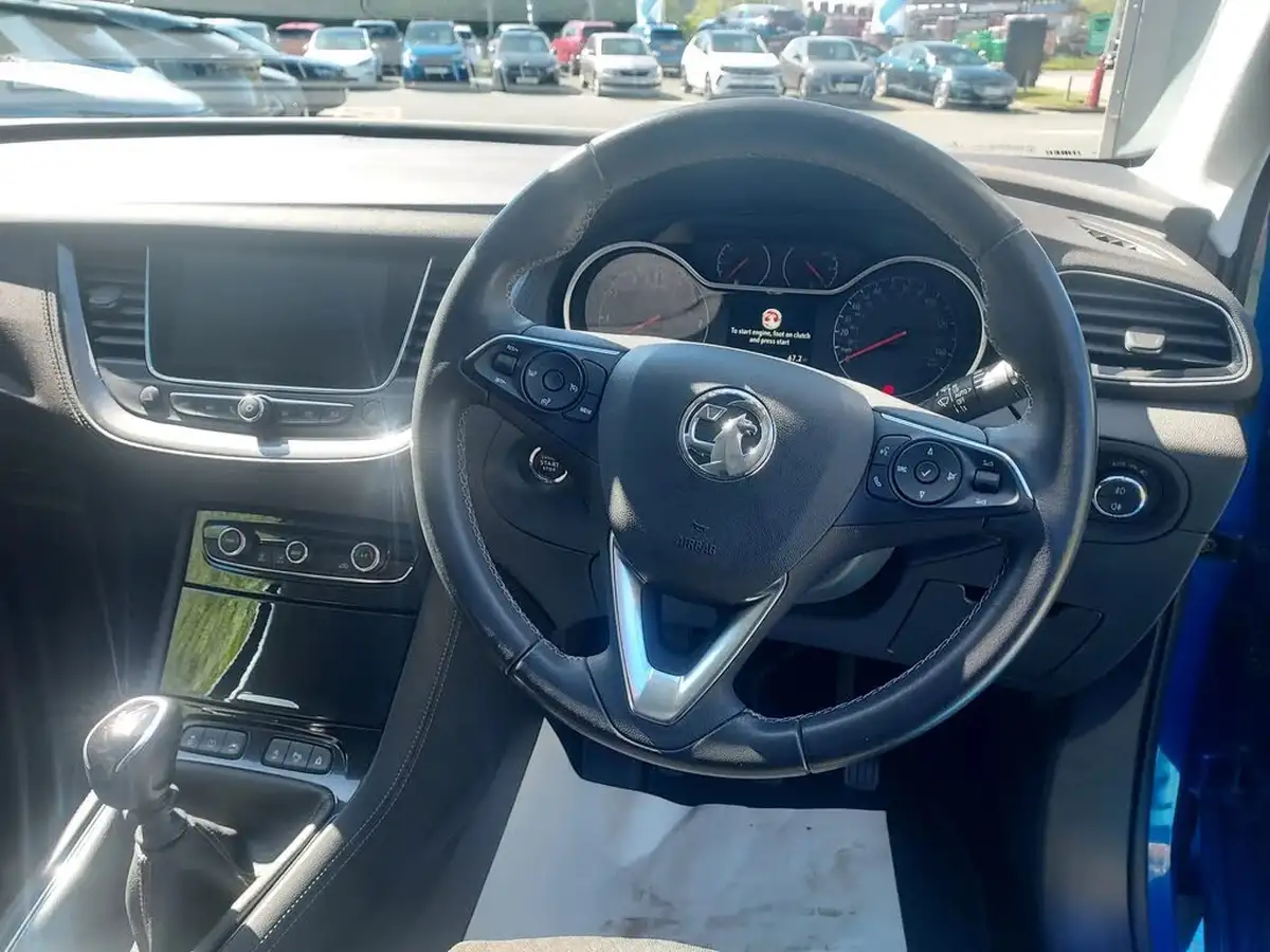 2021-vauxhall-grandland-x-12-griffin-big-11