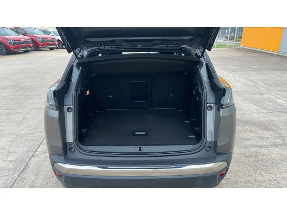 2022-peugeot-3008-suv-12-puretech-gt-premium-big-3