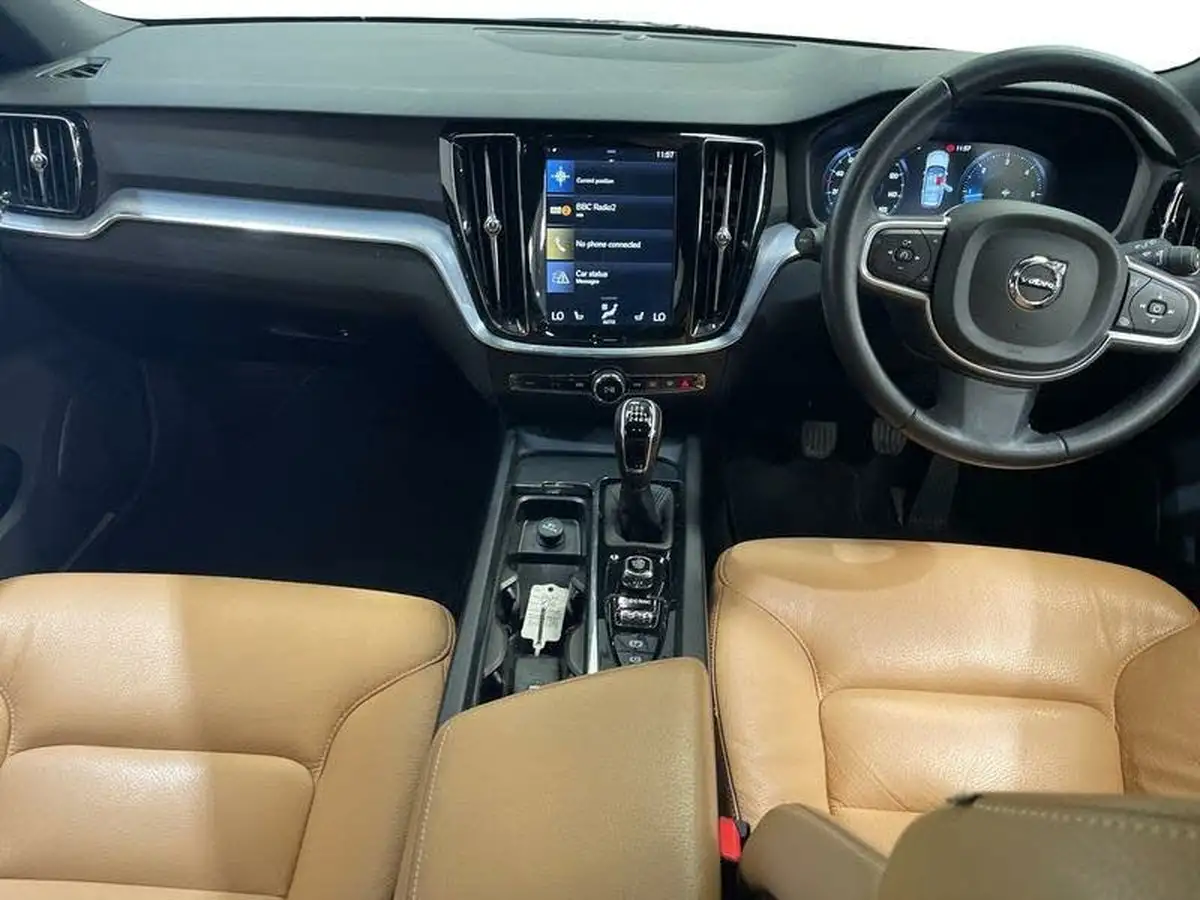 2019-volvo-v60-20td-d3-momentum-plus-big-9