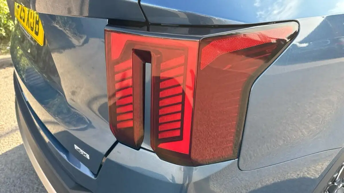 2025-kia-sorento-22-crdi-4-big-34
