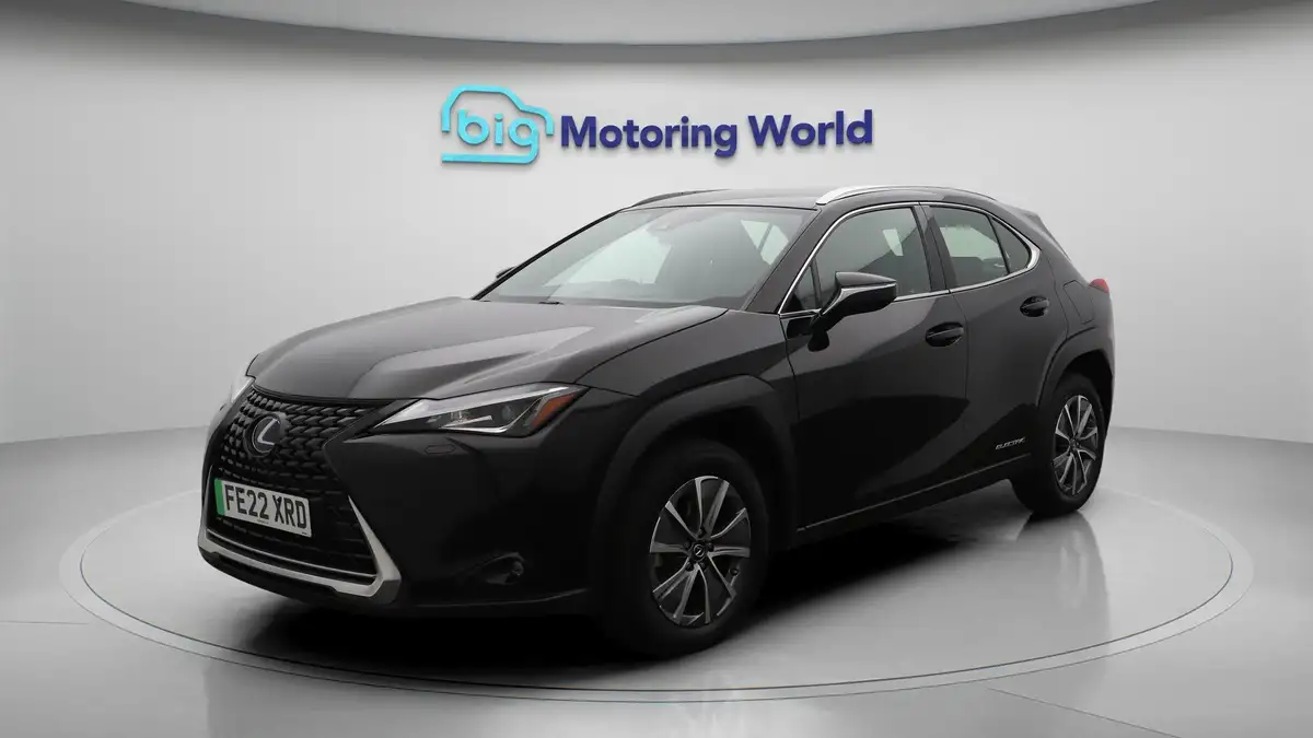2022-lexus-ux-300e-e-ux-201bhp-big-3