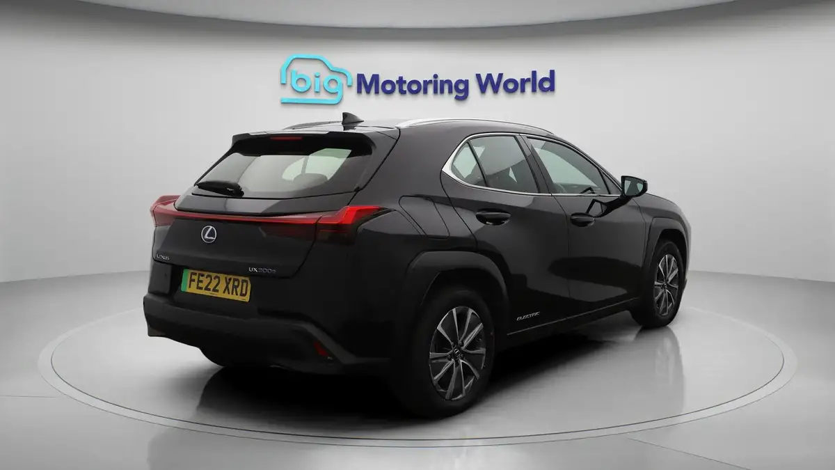 2022-lexus-ux-300e-e-ux-201bhp-big-7