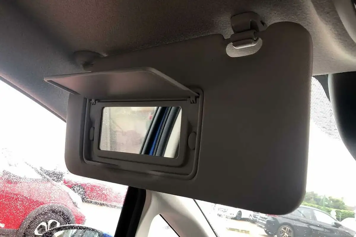 2019-honda-jazz-13-i-vtec-se-cvt-big-41