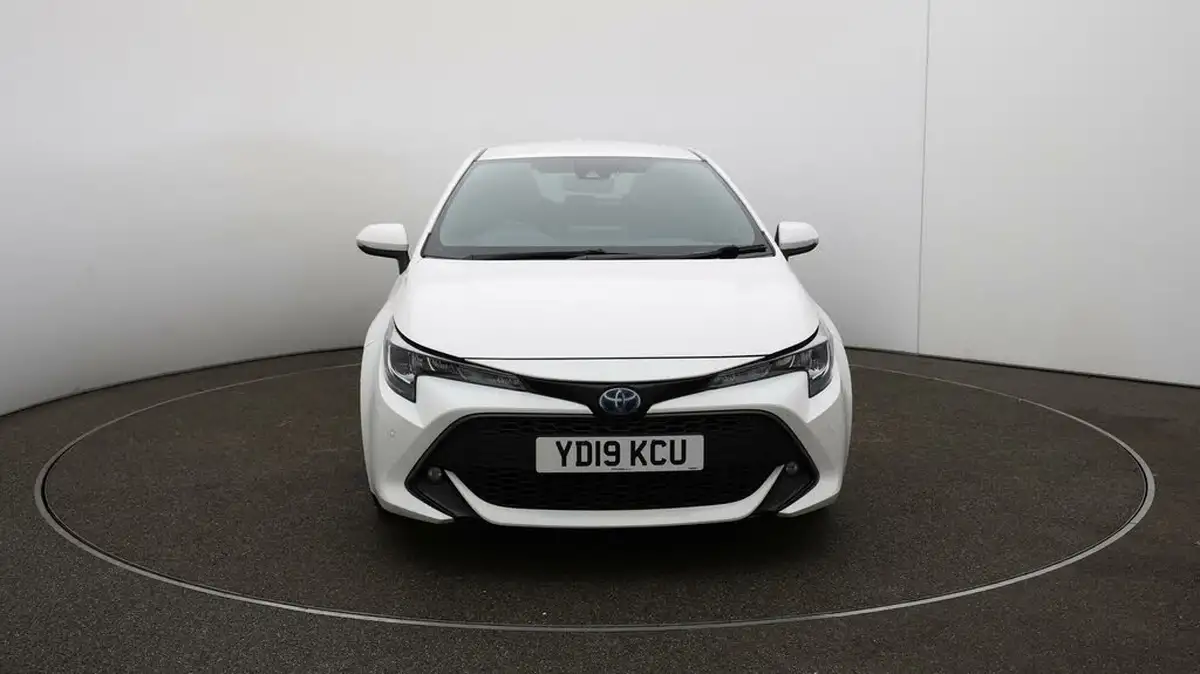 2019-toyota-corolla-18-vvt-i-design-trk-hatchback-5d-big-1