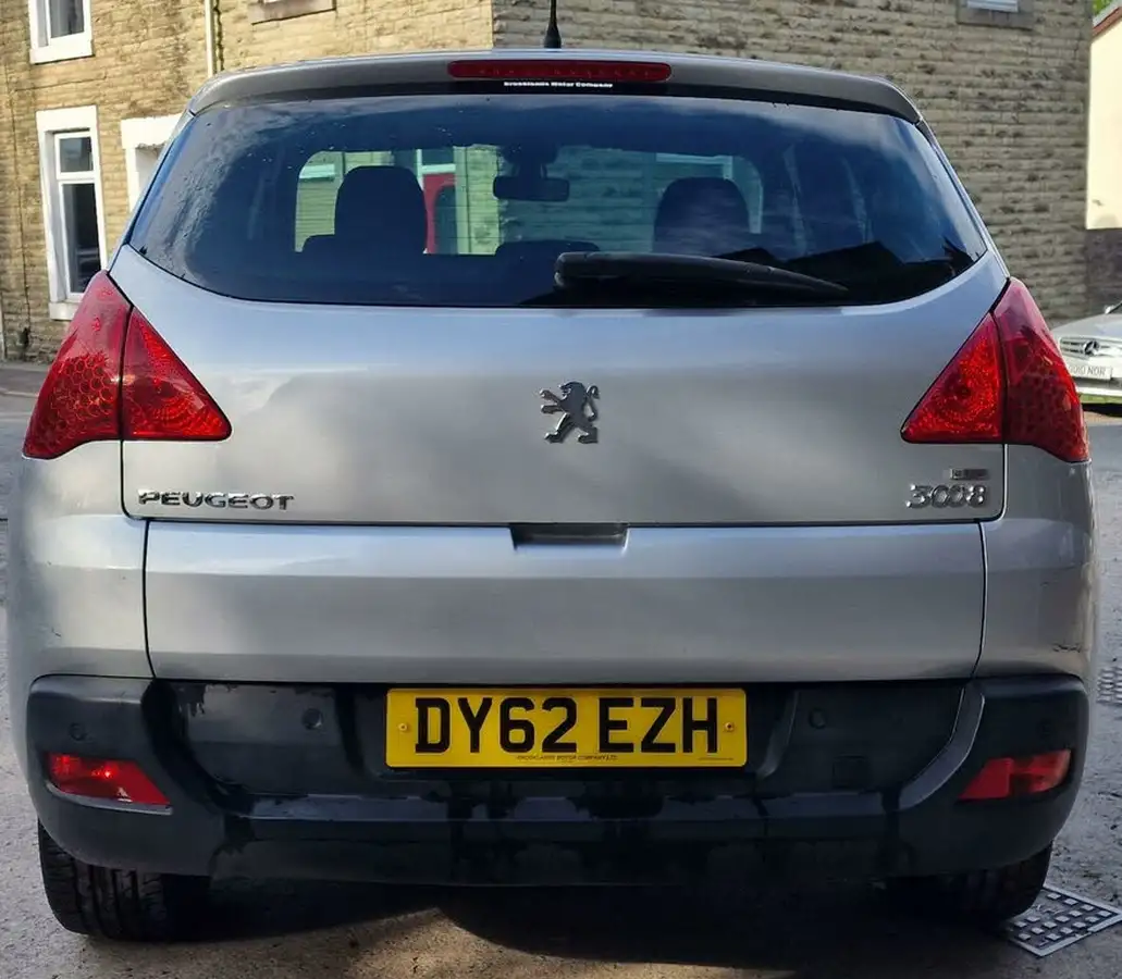 2012-peugeot-3008-crossover-16e-hdi-active-big-5