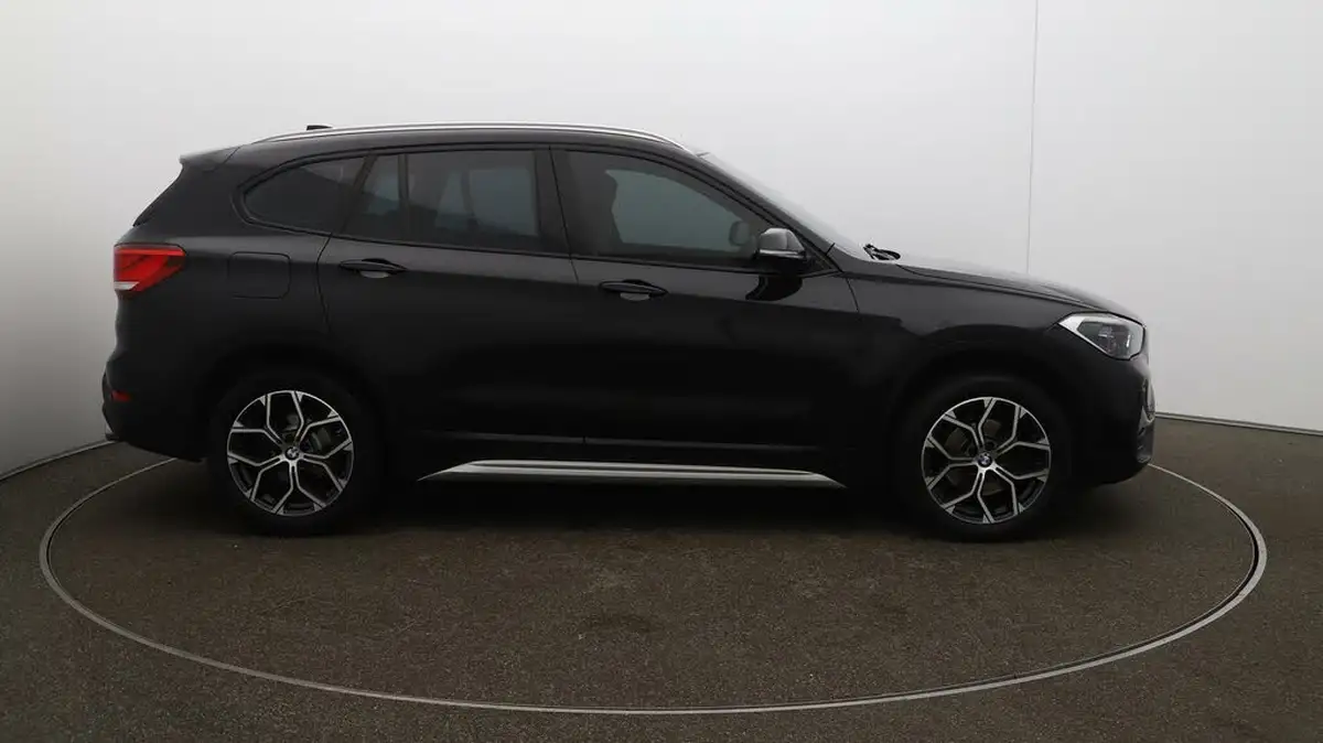 2020-bmw-x1-20td-sdrive18d-xline-sport-auto-big-40