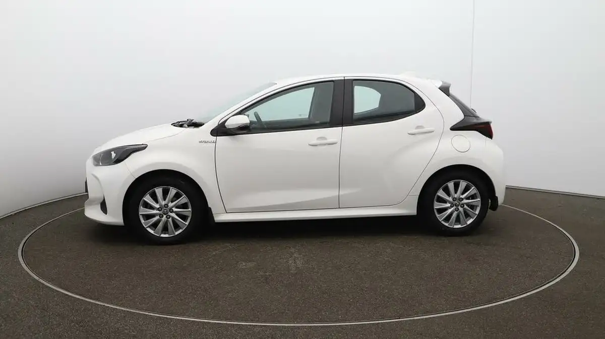 2021-toyota-yaris-15-vvt-i-icon-114bhp-hybrid-1490cc-e-cvt-big-4