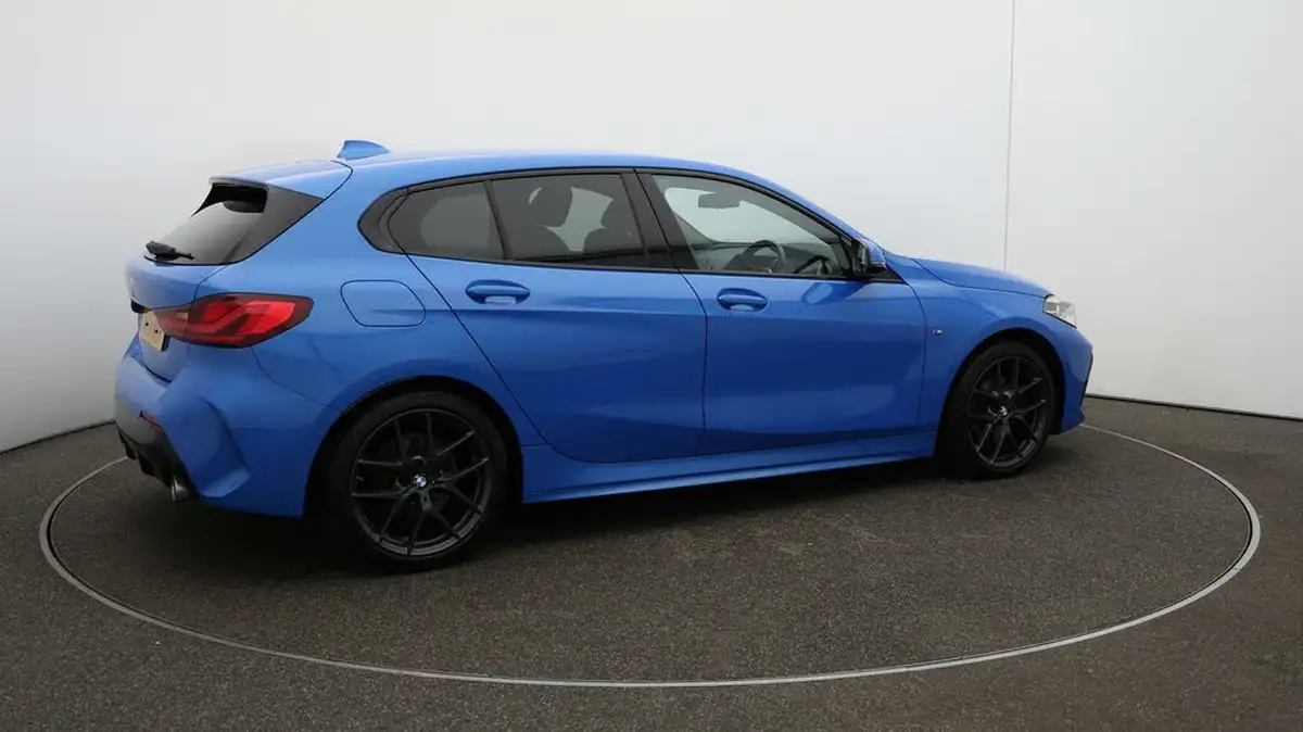 2021-bmw-1-series-20td-118d-m-sport-lcp-auto-big-44