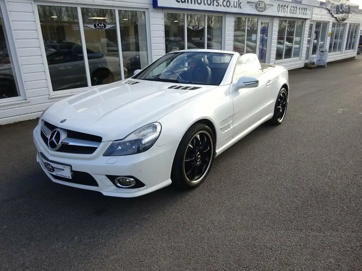 2010-mercedes-benz-sl-class-30-sl300-big-12
