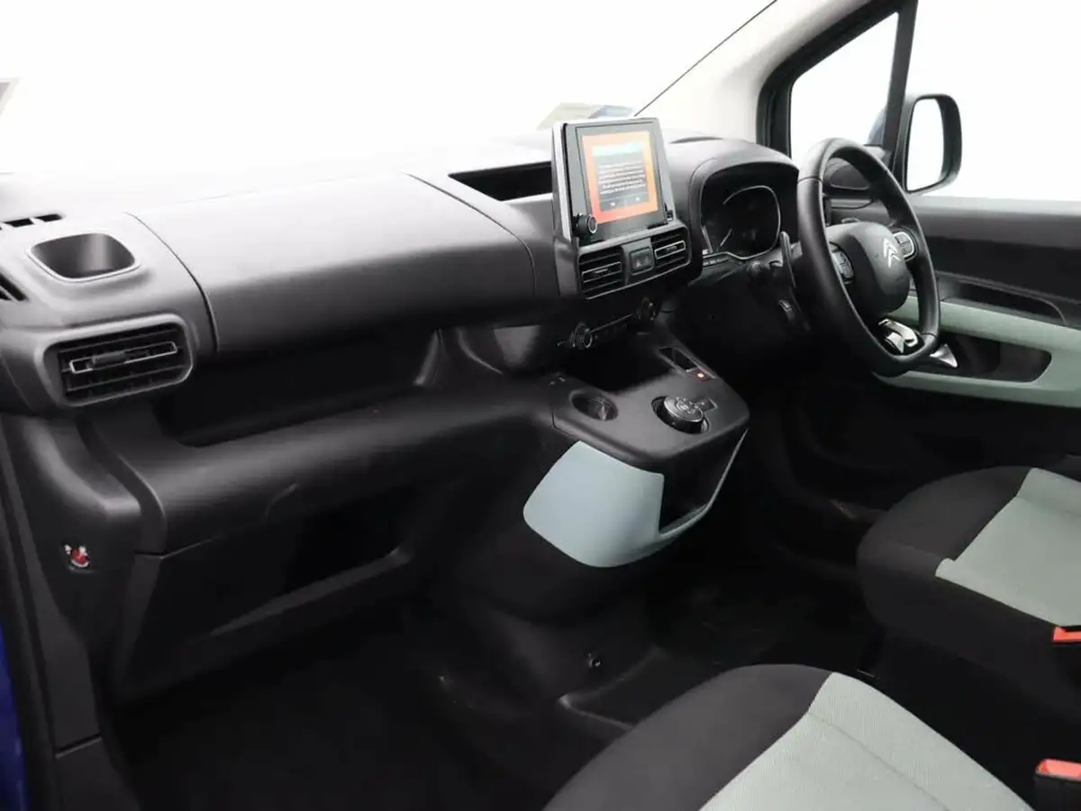 2019-citroen-berlingo-15bluehdi-flair-m-size-130ps-eat8-big-7