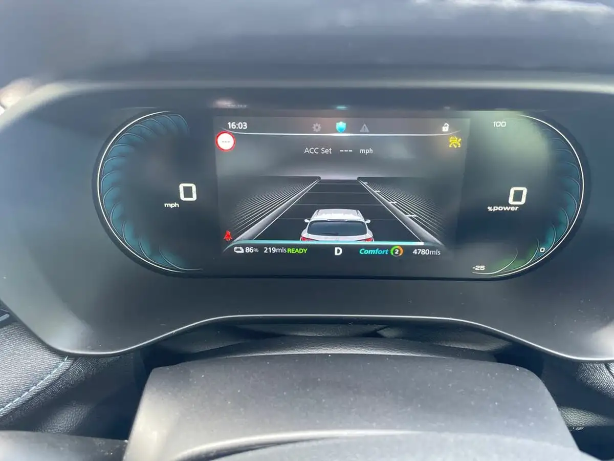 2024-mg-mg5-e-trophy-ev-big-13