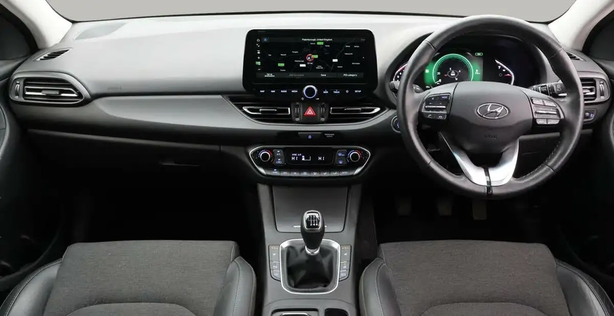 2022-hyundai-i30-10-t-gdi-premium-tourer-big-13