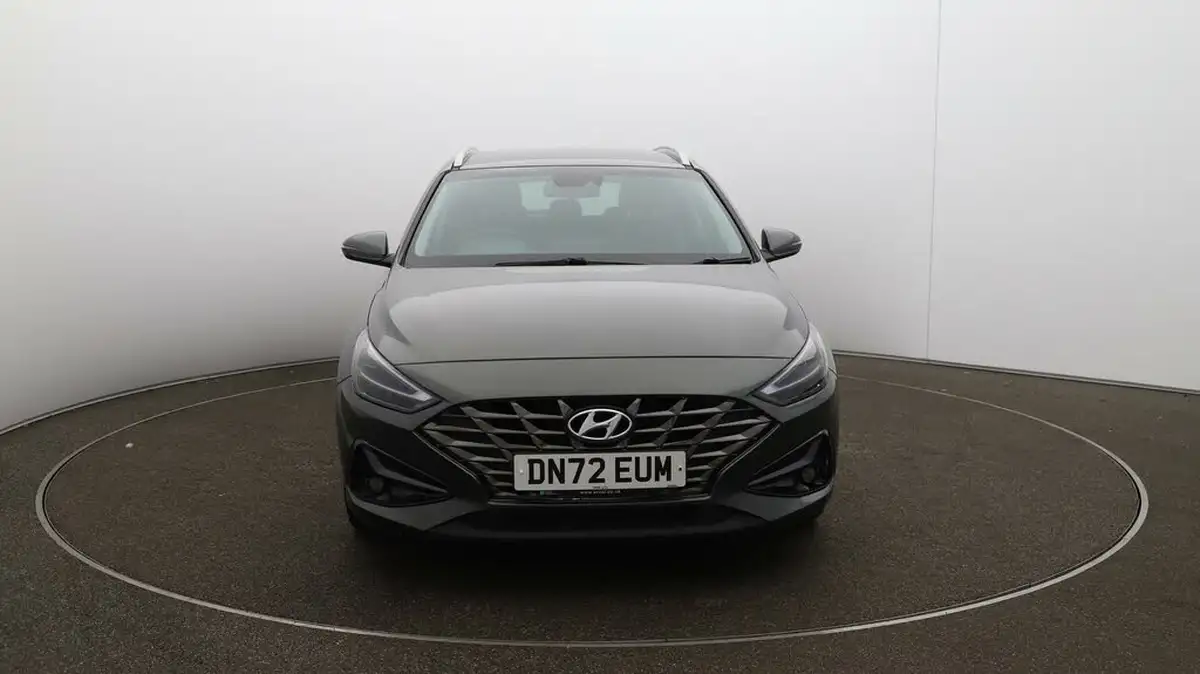 2022-hyundai-i30-10-t-gdi-premium-tourer-big-30