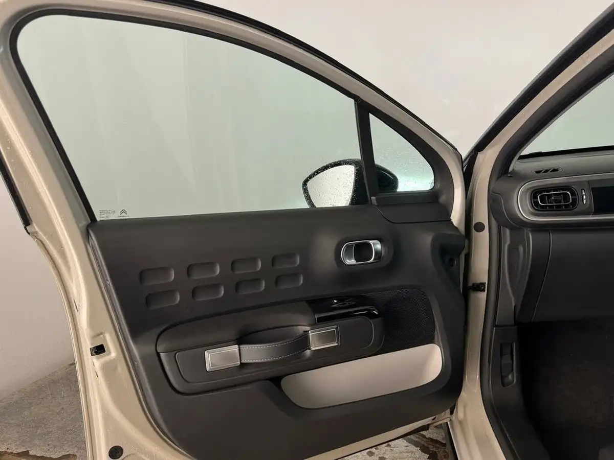 2024-citroen-c3-12-puretech-plus-110ps-eat6-big-8