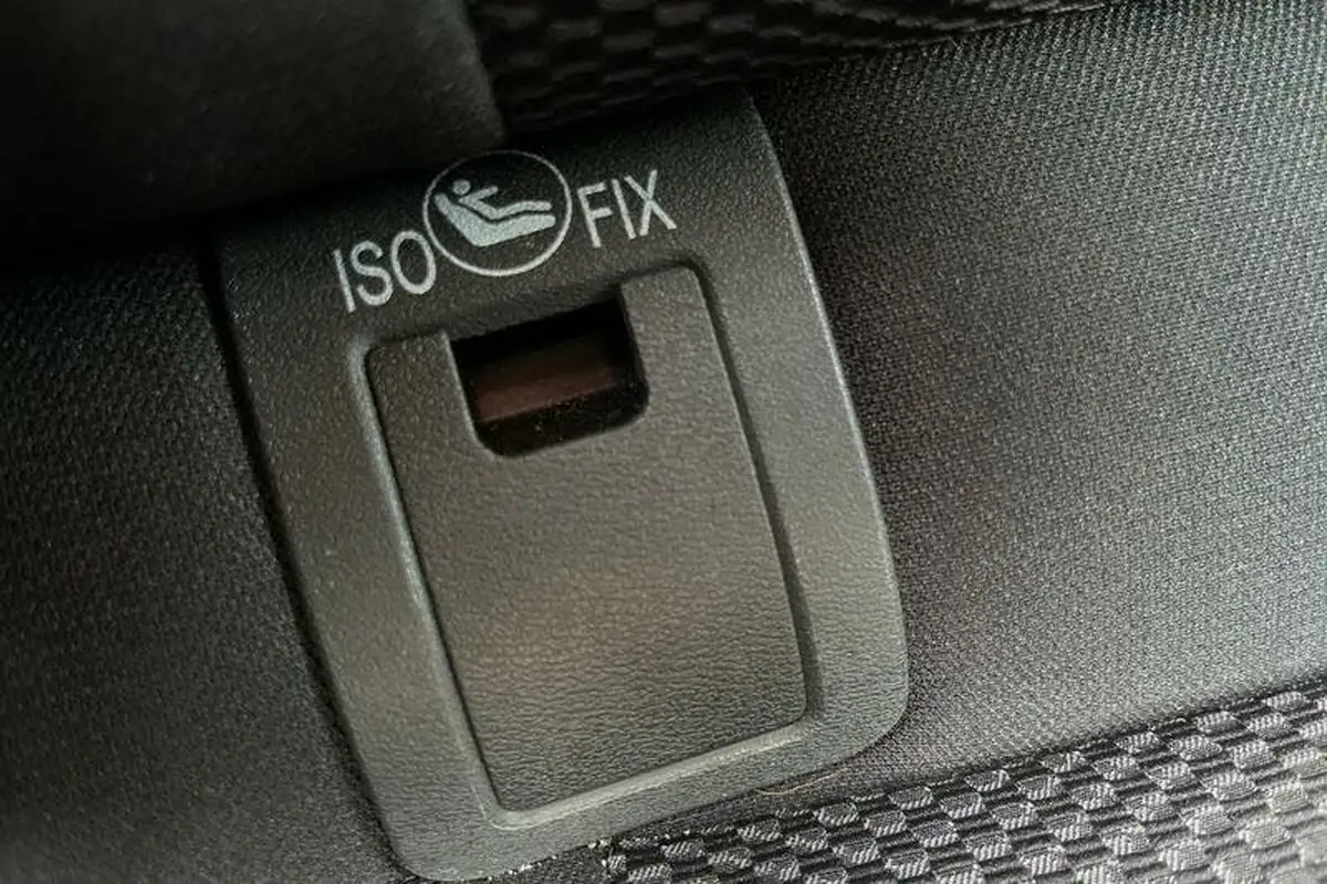 2016-nissan-qashqai-15dci-n-connecta-big-37