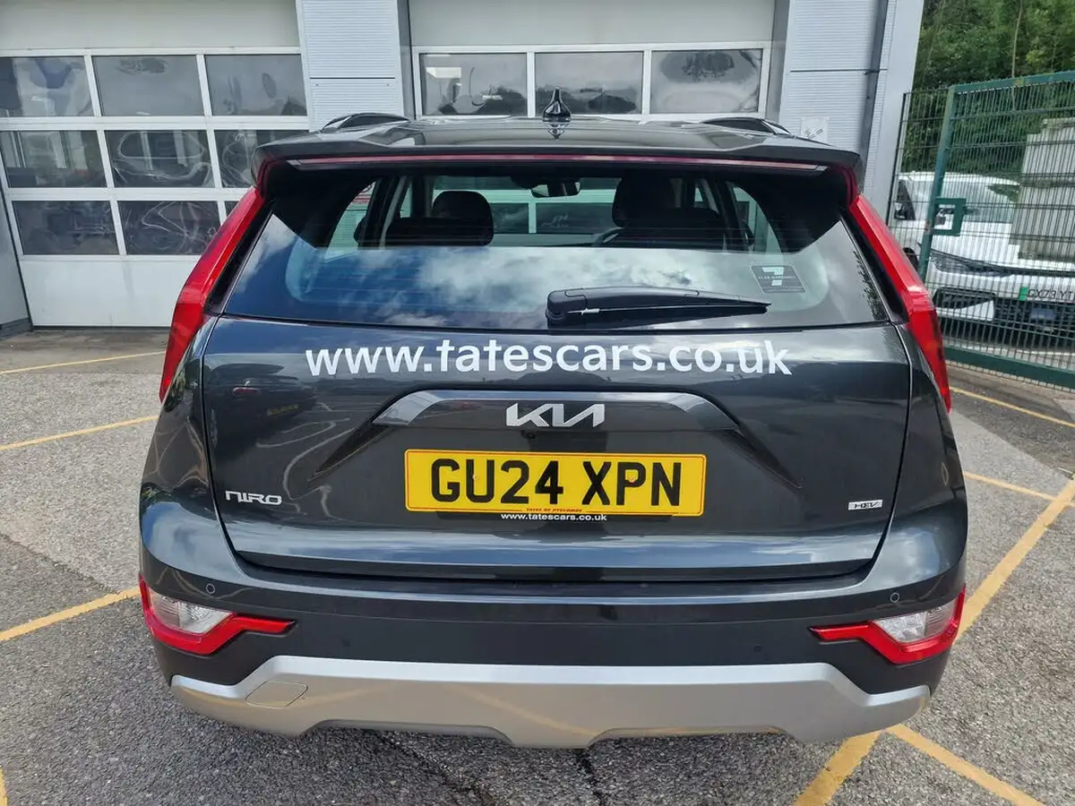 2024-kia-niro-16-gdi-139bhp-hev-132kwh-big-3