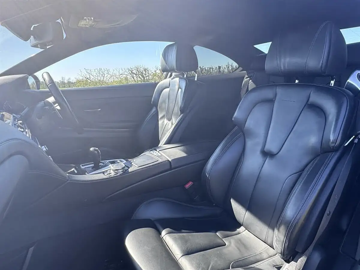 2016-bmw-6-series-44-m6-coupe-2d-big-10