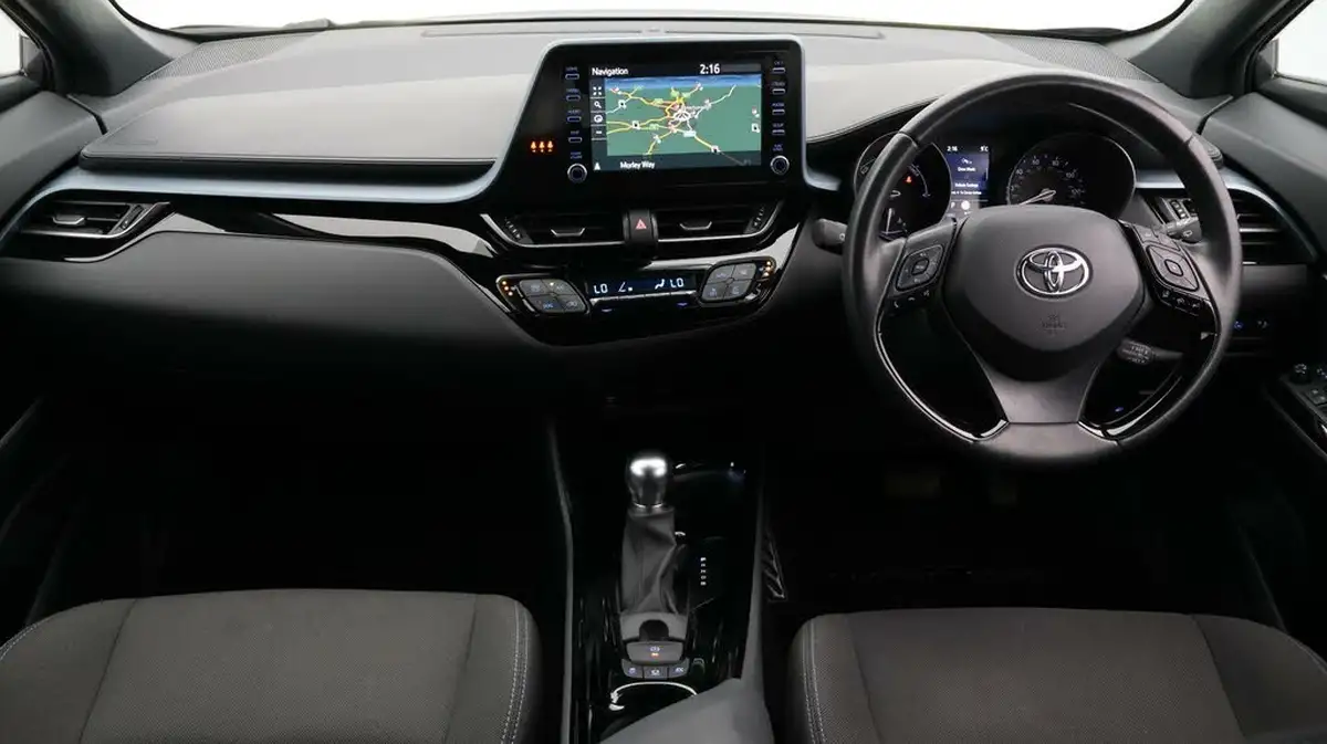 2022-toyota-c-hr-18-vvt-i-design-big-13