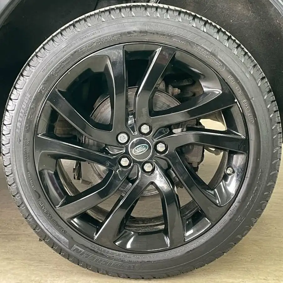 2018-land-rover-discovery-sport-20td4-hse-black-big-16