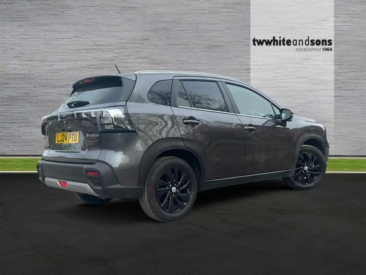 2024-suzuki-s-cross-15-motion-big-6