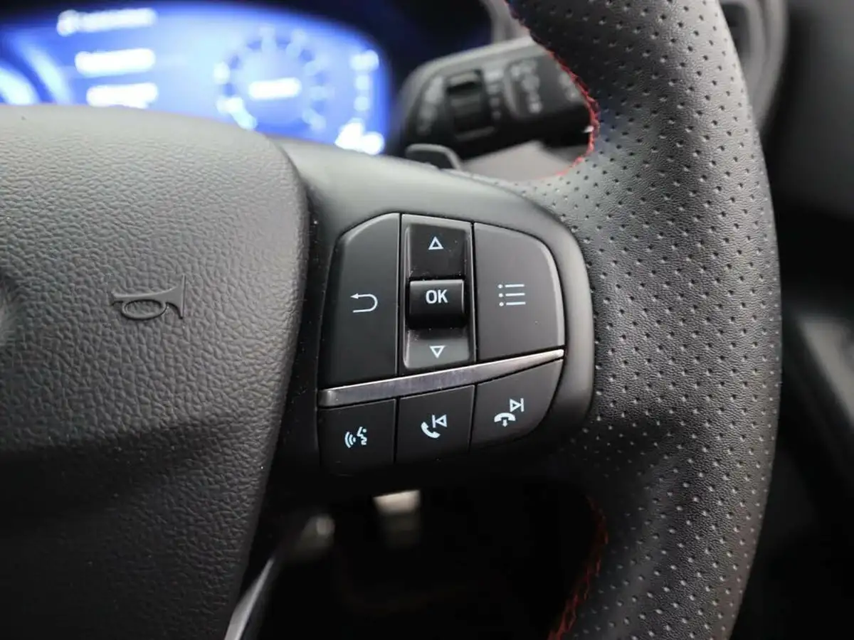 2023-ford-focus-10t-st-line-x-125ps-hybrid-mhev-hatchback-powershift-big-24