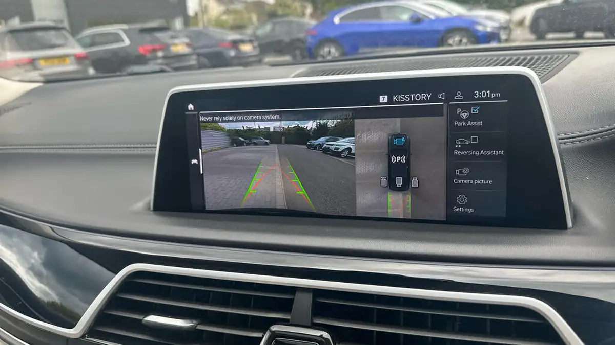 2021-bmw-7-series-30-745le-big-11