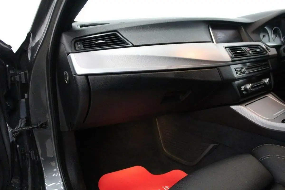 2015-bmw-5-series-20td-520d-m-sport-190bhp-saloon-4d-auto-big-29