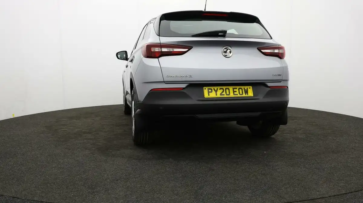 2020-vauxhall-grandland-x-12-se-big-9